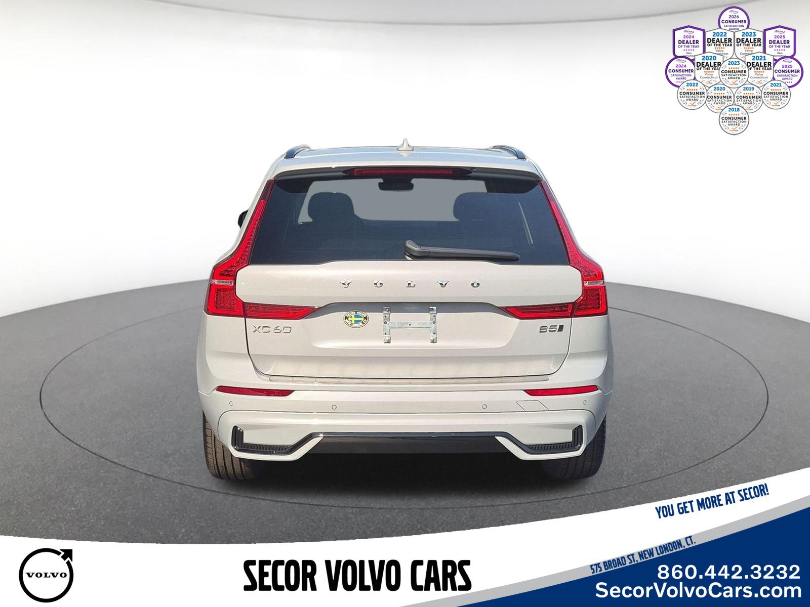 Used 2024 Volvo XC60 B5 Core w/ Protection Package Premier AWD/4WD image 7