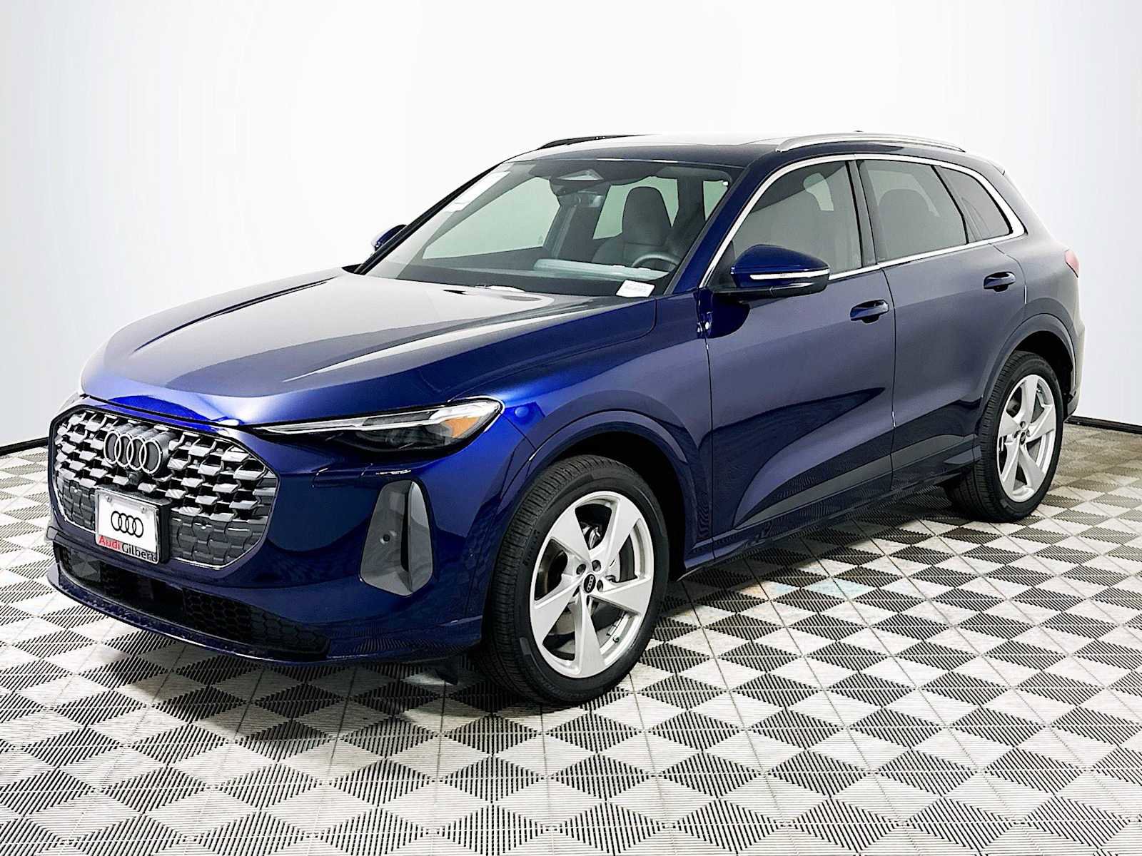 New 2025 Audi Q5 Prestige image 3