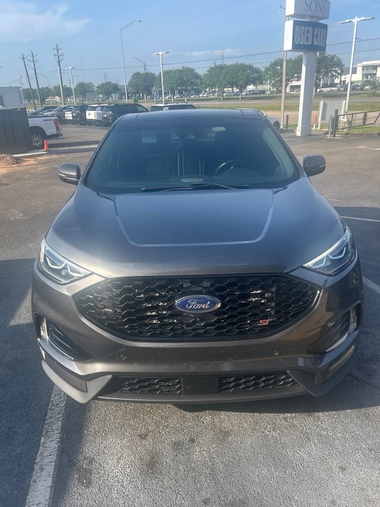 Used 2019 Ford Edge ST w/ Equipment Group 401A AWD/4WD image 2