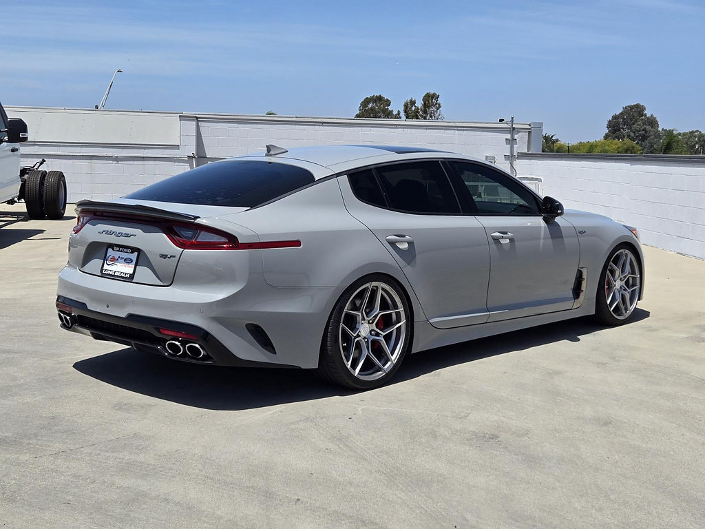 Used 2020 Kia Stinger GT1 RWD image 4