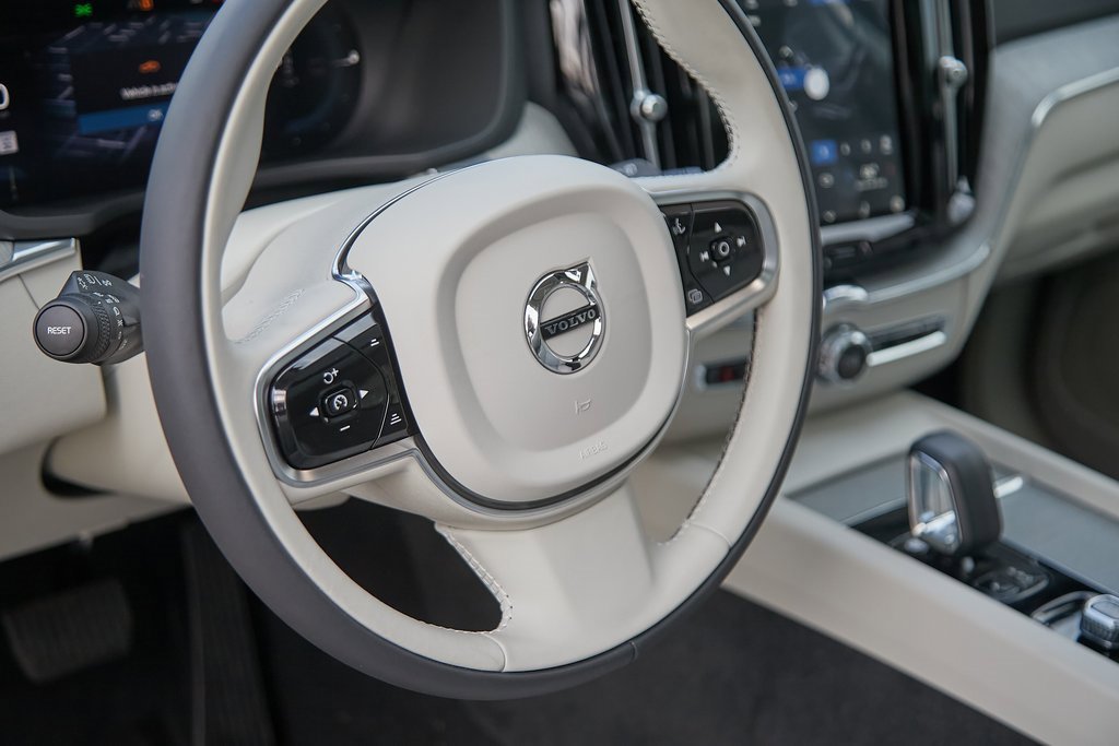 New 2025 Volvo XC60 T8 Plus w/ Protection Package Premier image 14