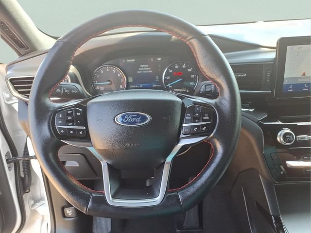 Used 2023 Ford Explorer ST-Line w/ Class IV Trailer Tow Package AWD/4WD image 15