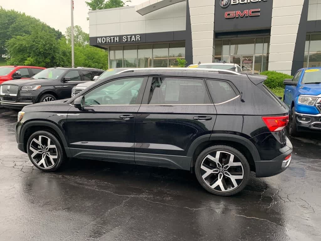 Used 2023 Volkswagen Taos SEL AWD/4WD image 2