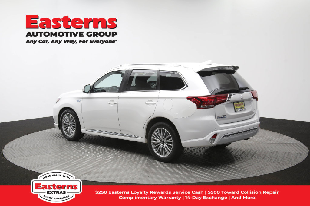 Used 2020 Mitsubishi Outlander SEL AWD/4WD image 64