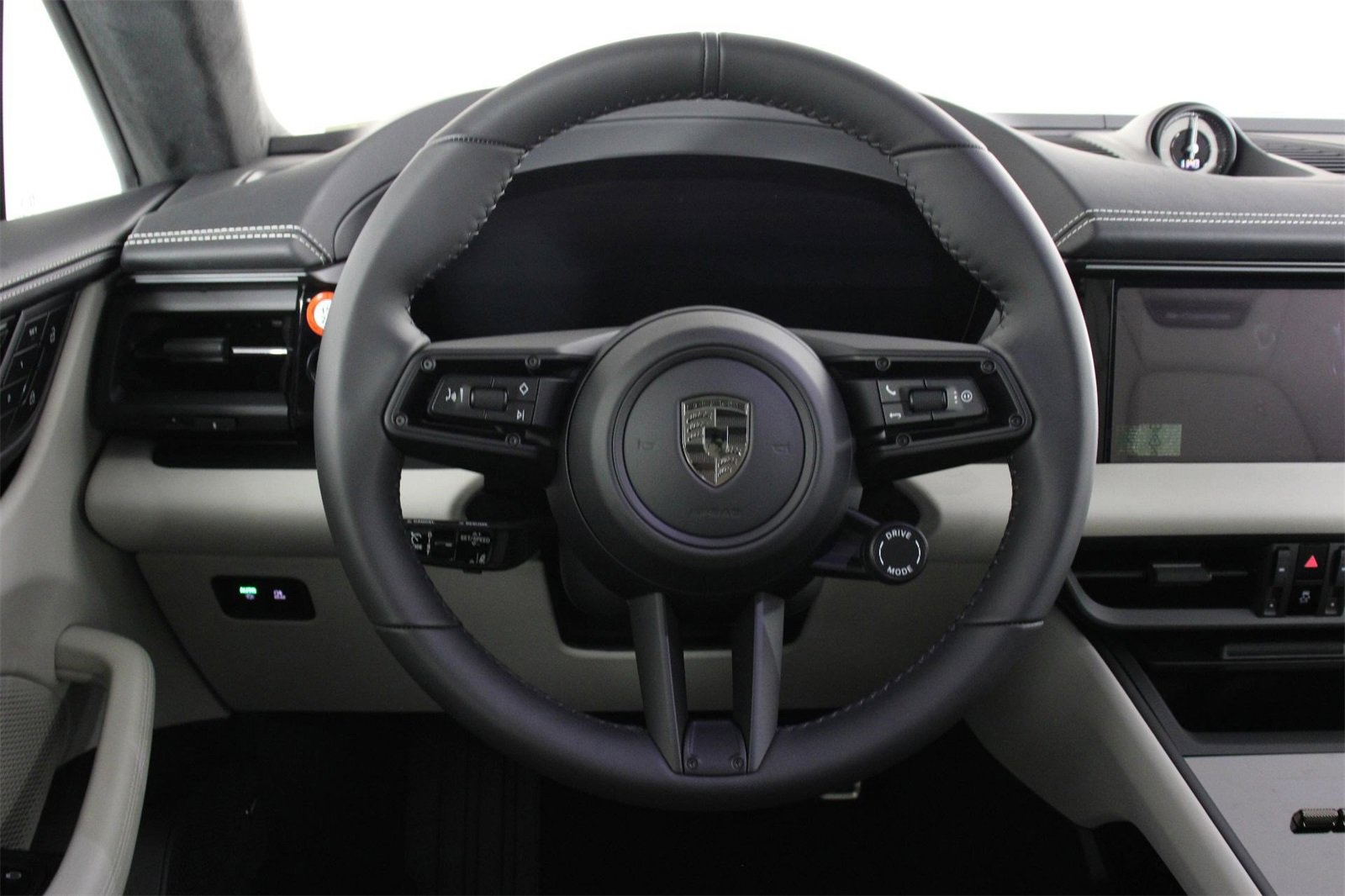 New 2025 Porsche Macan Turbo Electric image 12