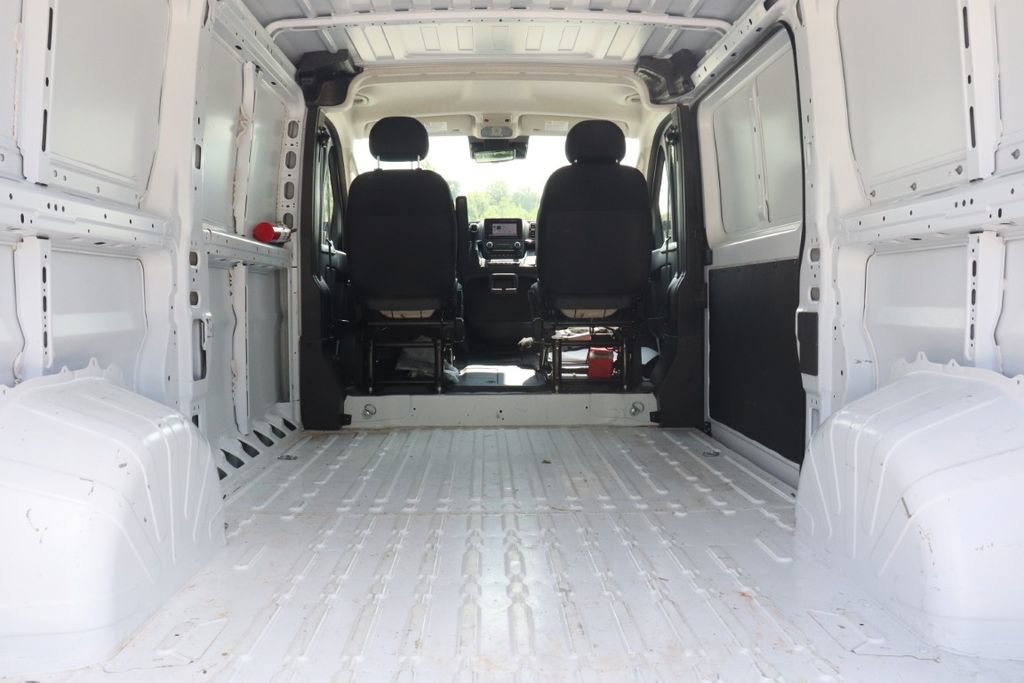 Used 2024 RAM ProMaster 3500 w/ Safety Group FWD image 22