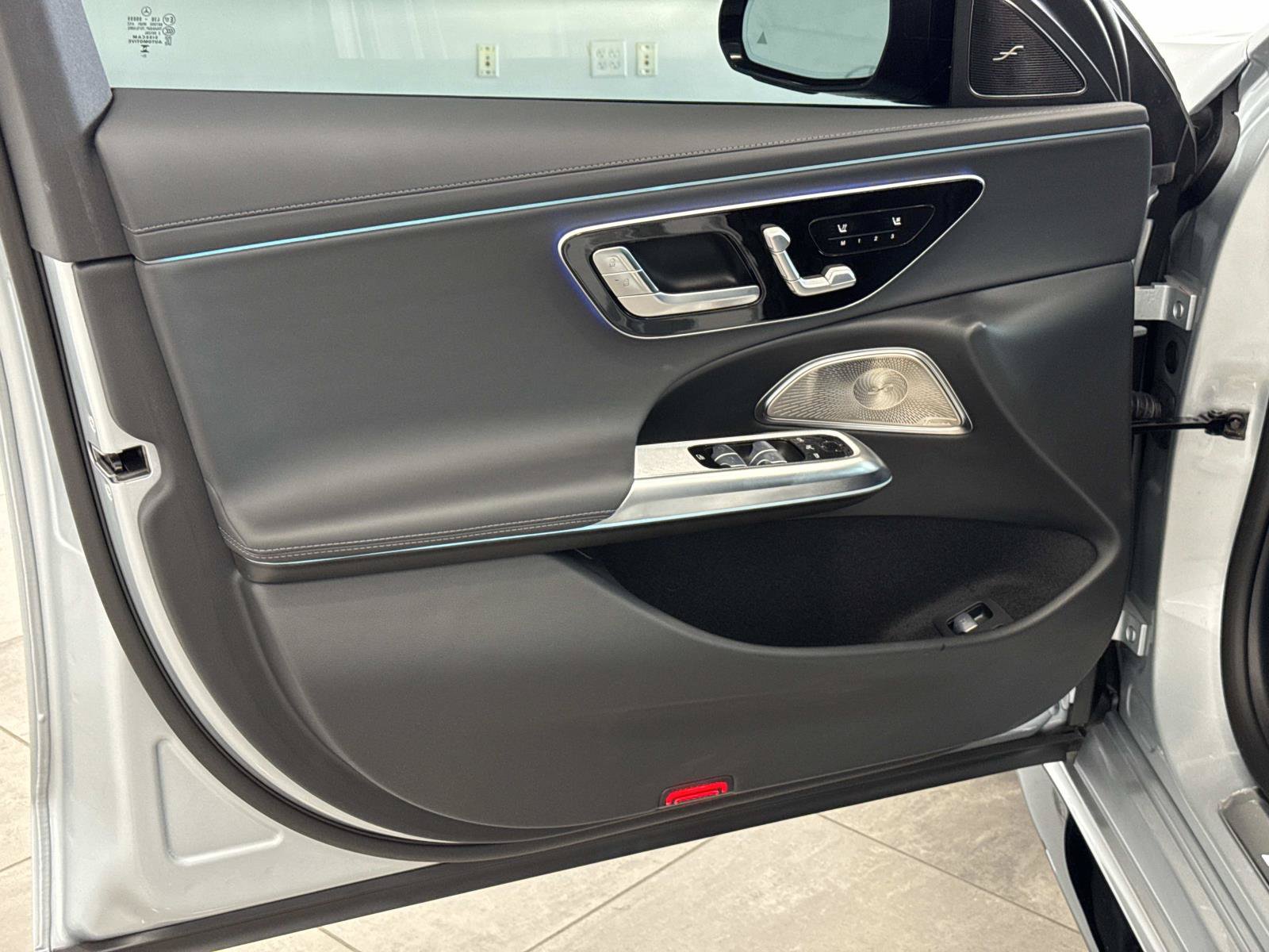 Certified 2025 Mercedes-Benz E 53 AMG e 4MATIC Sedan image 10
