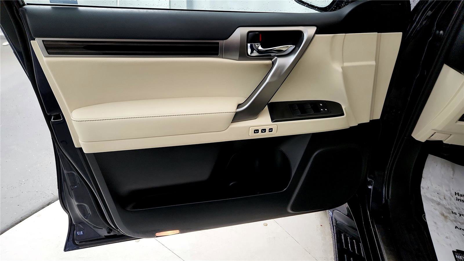 Used 2023 Lexus GX 460 Premium w/ Premium Package image 22