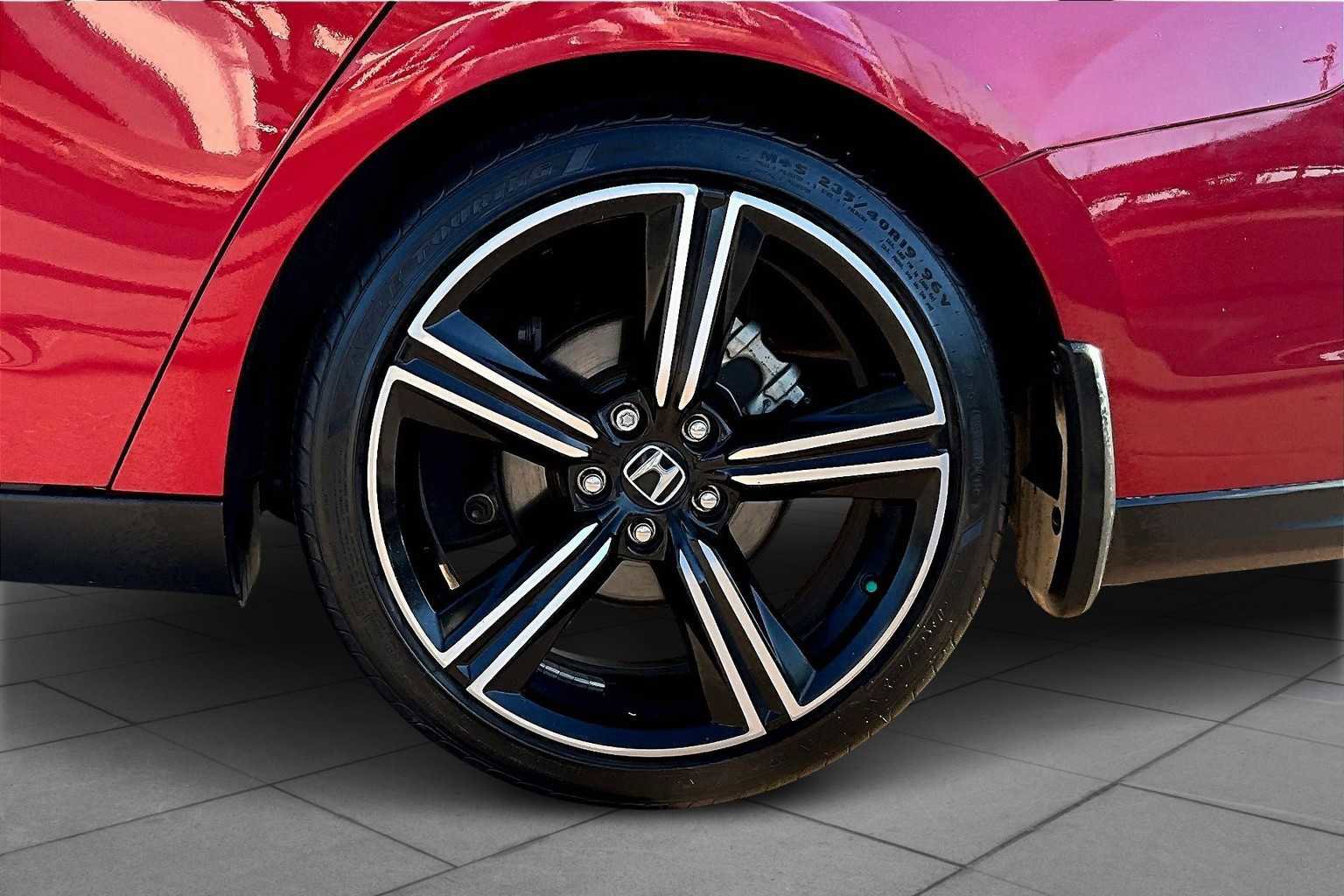 Used 2024 Honda Accord Sport image 10