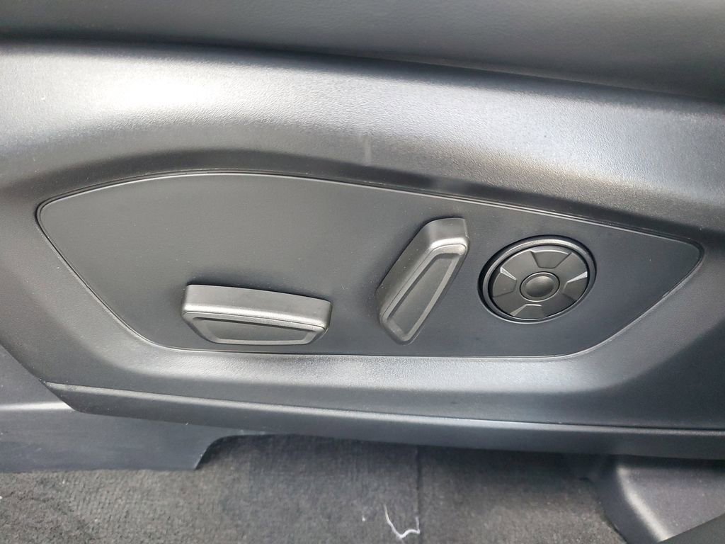 Used 2025 Ford Explorer ST w/ Sun And Sound Package image 19