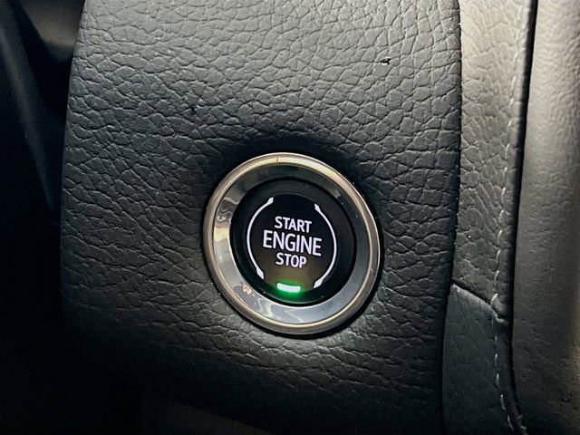 Used 2023 GMC Yukon Denali w/ Denali Reserve Package image 16