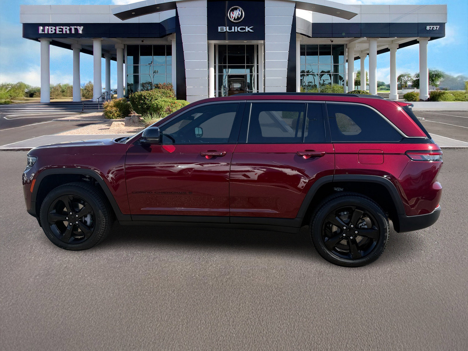 Used 2026 Jeep Grand Cherokee Limited w/ Limited Altitude Package AWD/4WD image 7