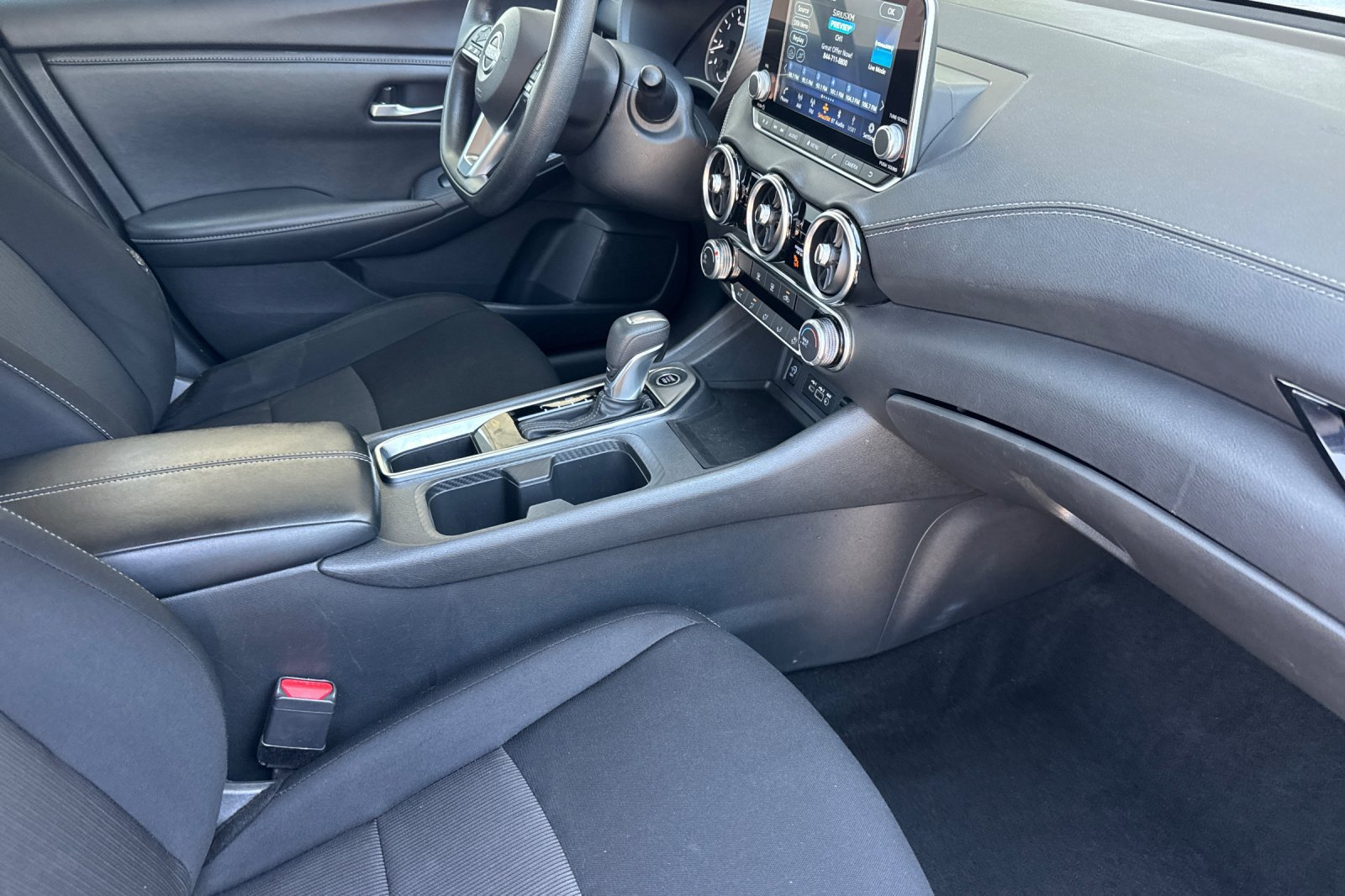 Used 2024 Nissan Sentra SV FWD image 15