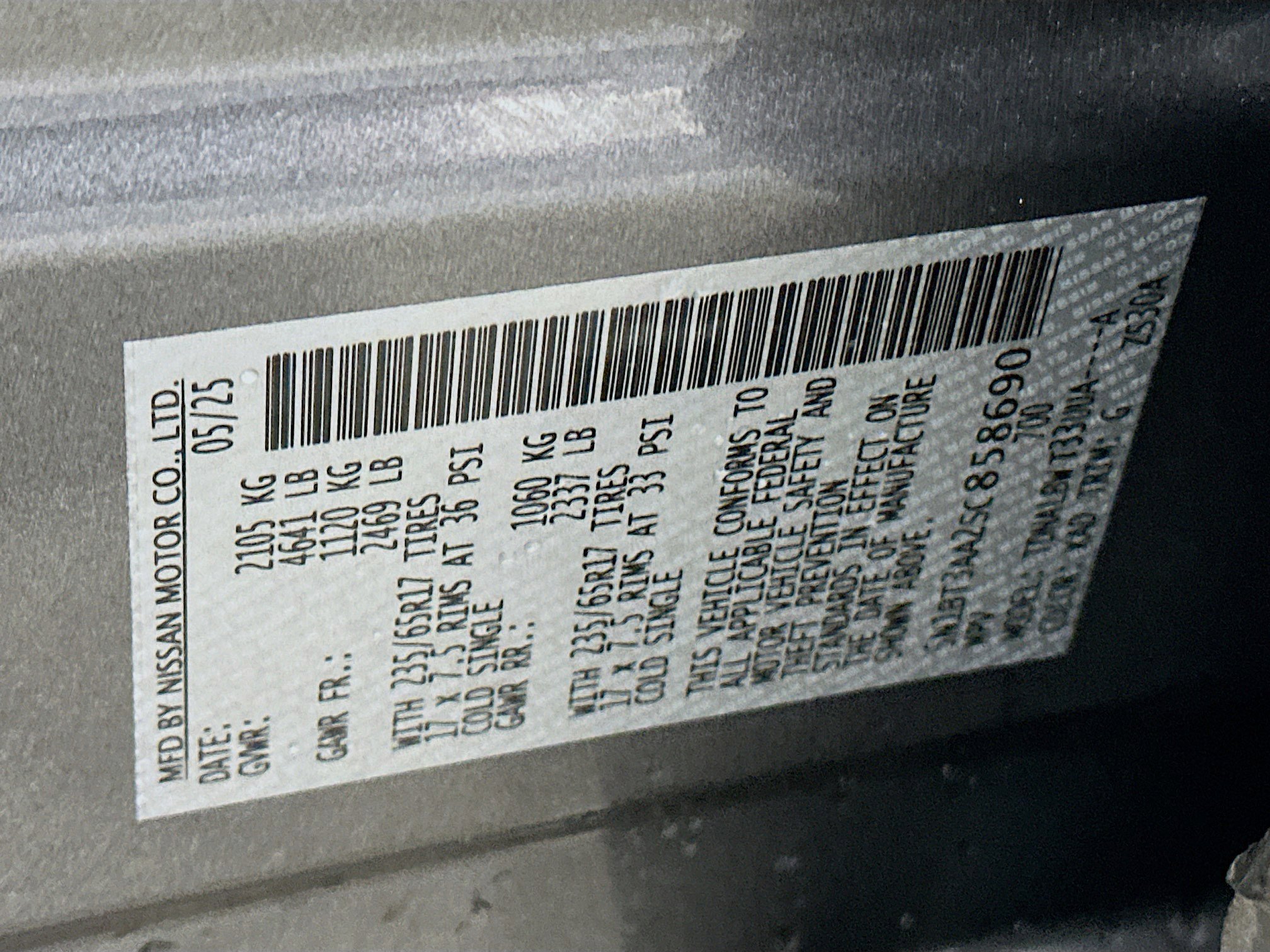 Used 2025 Nissan Rogue S image 12