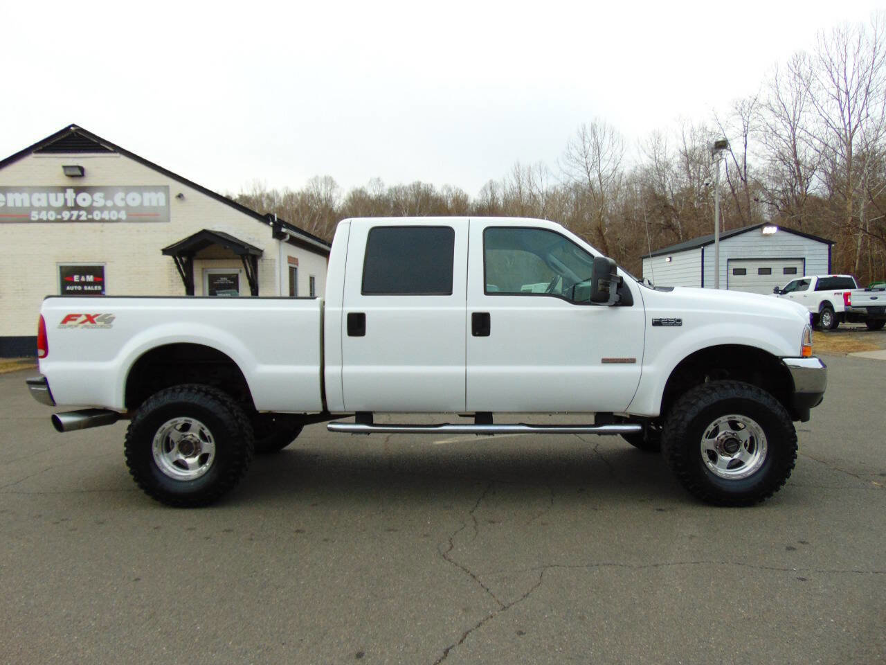 Used 2004 Ford F250 XLT image 2
