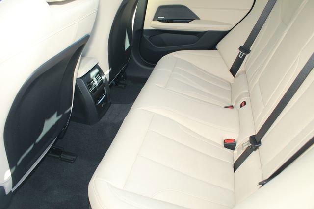 New 2026 BMW i4 xDrive40i w/ Premium Package image 24