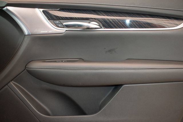 Used 2020 Cadillac XT6 Premium Luxury AWD/4WD image 11