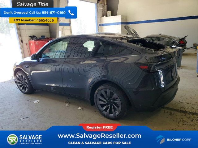 Used 2026 Tesla Model Y AWD image 3