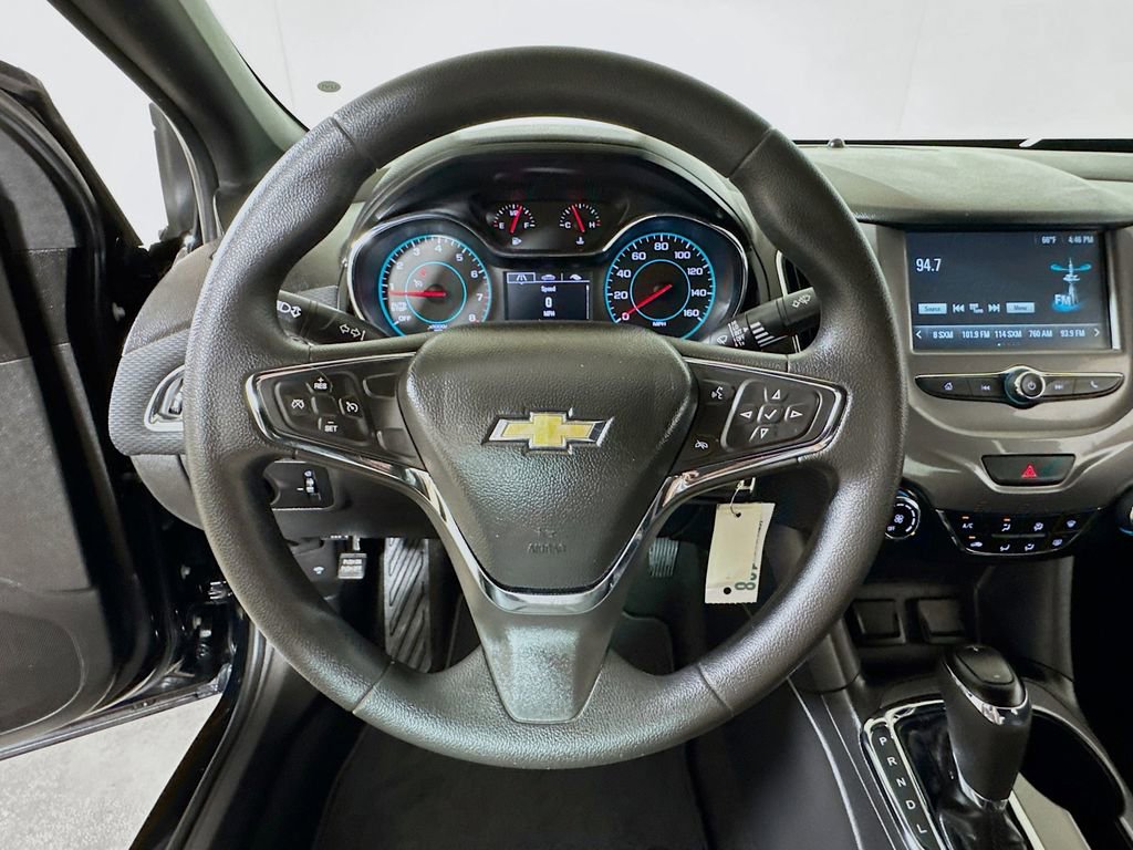 Used 2017 Chevrolet Cruze LT w/ RS Package FWD image 9