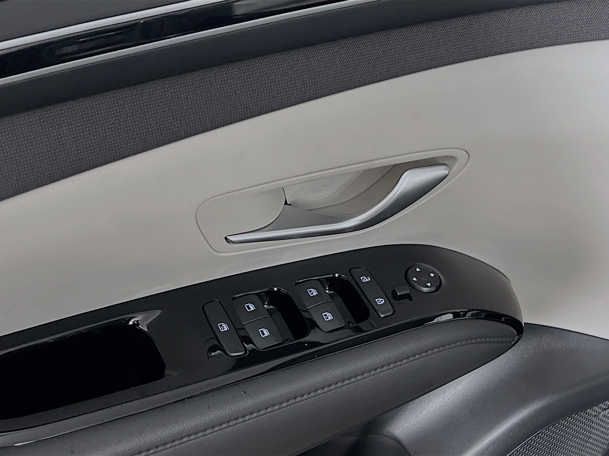 Used 2023 Hyundai Tucson Limited image 17