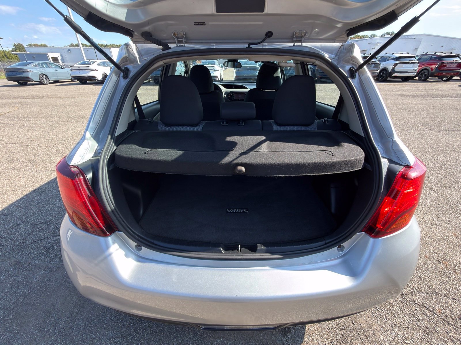 Used 2017 Toyota Yaris L FWD image 26