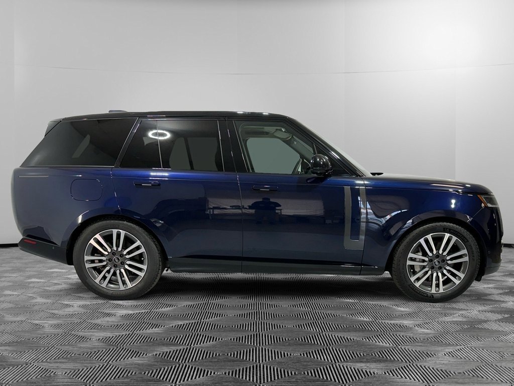 Used 2023 Land Rover Range Rover SE image 6
