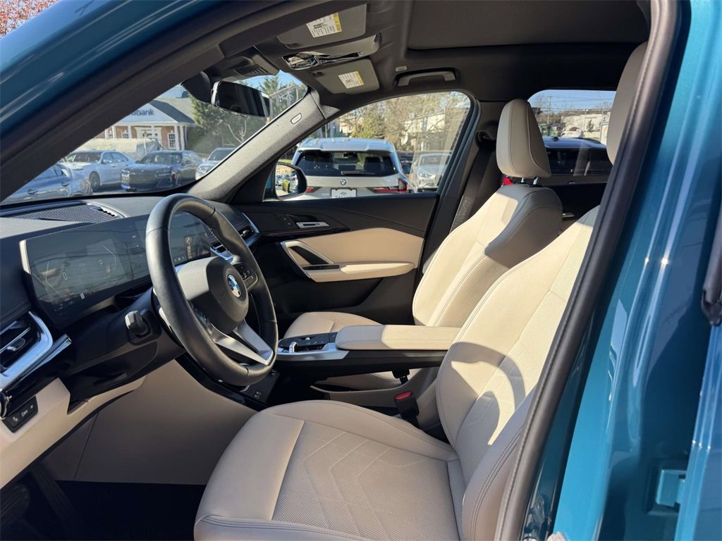 Certified 2025 BMW X1 xDrive28i w/ Convenience Package image 10