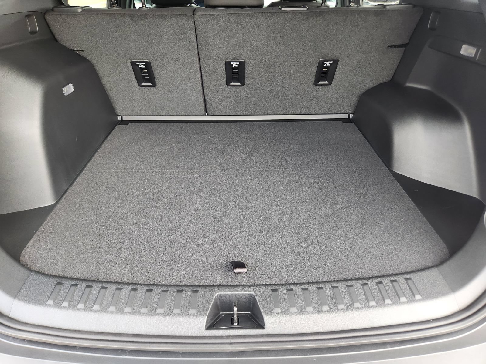 New 2027 Chevrolet Equinox LT w/ Midnight Edition FWD image 25