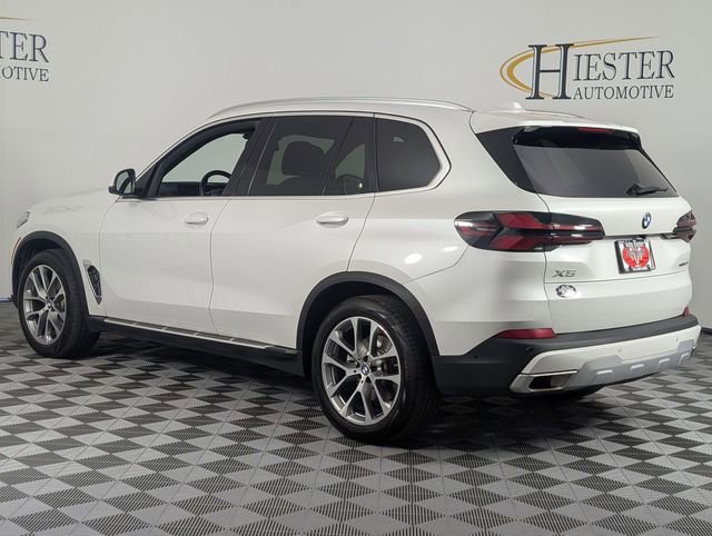 Used 2024 BMW X5 xDrive40i AWD/4WD image 5