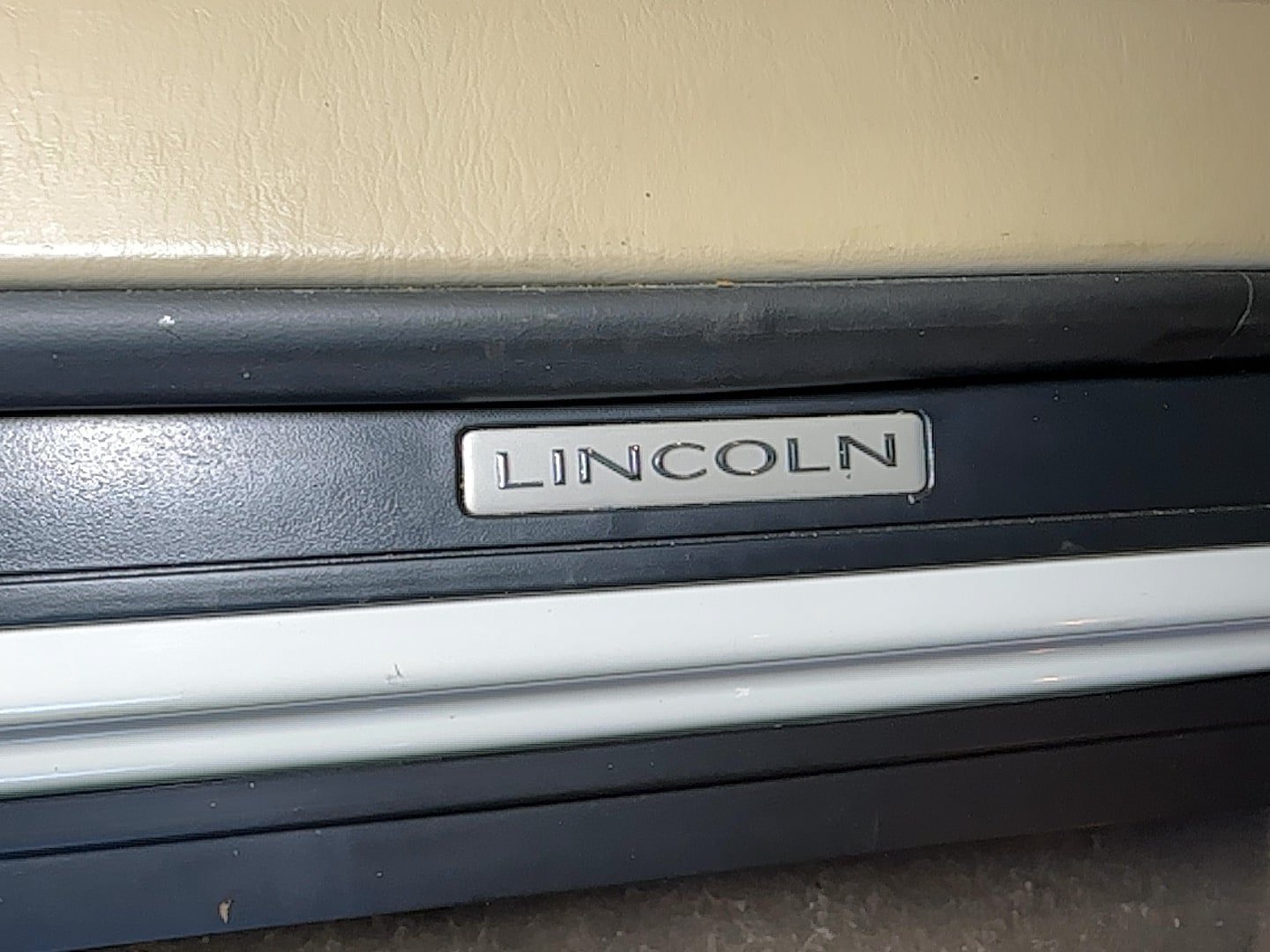 Used 2007 Lincoln Town Car Signature RWD image 78