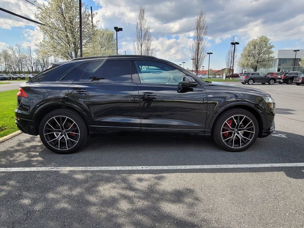 Used 2023 Audi Q8 Prestige w/ Prestige Package AWD/4WD image 7