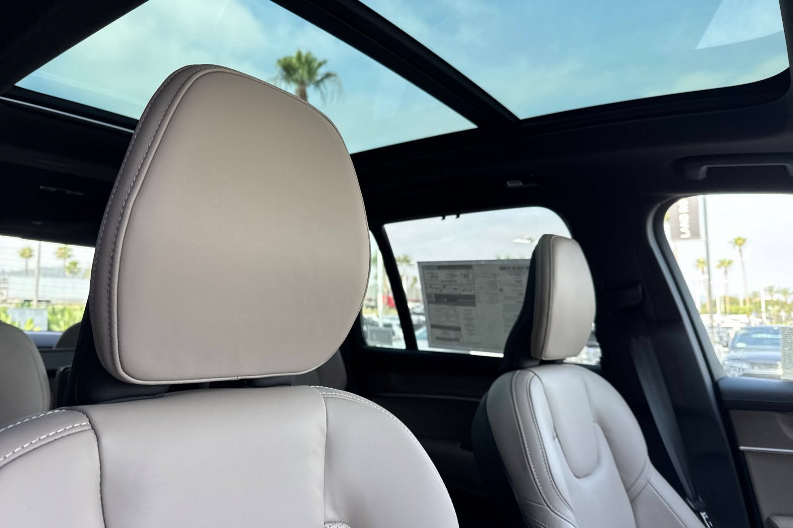 New 2026 Volvo XC90 T8 Ultra w/ Protection Package AWD/4WD image 18
