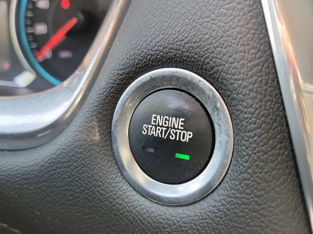 Used 2022 Chevrolet Traverse LT FWD image 35