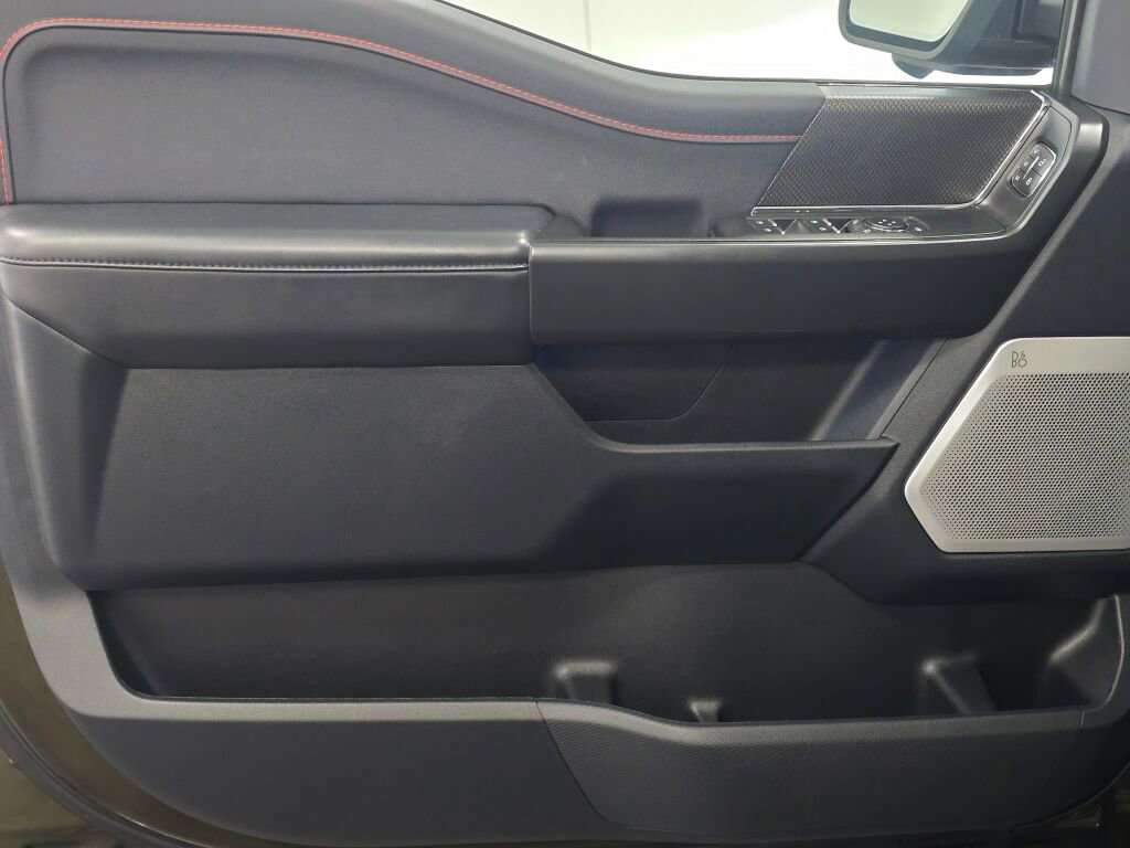 Used 2025 Ford F150 Raptor image 32