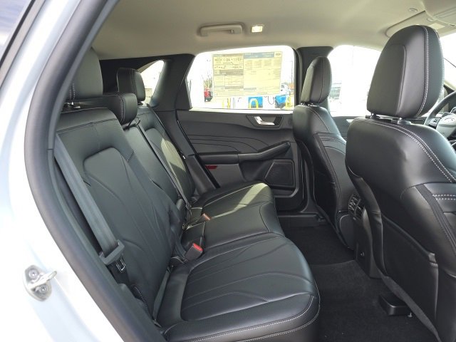 New 2025 Ford Escape SE w/ PHEV Premium Package image 17