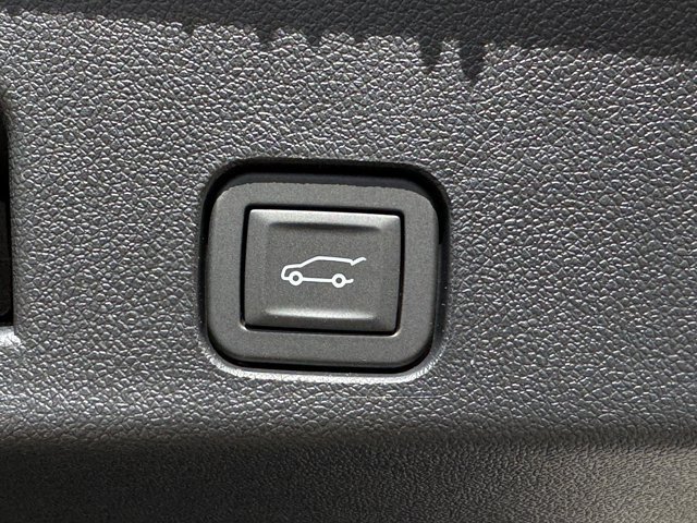 New 2027 Chevrolet Traverse LT FWD image 26