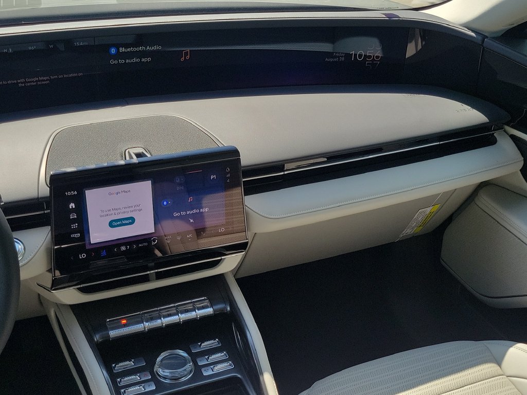 New 2026 Lincoln Nautilus Reserve AWD/4WD image 11
