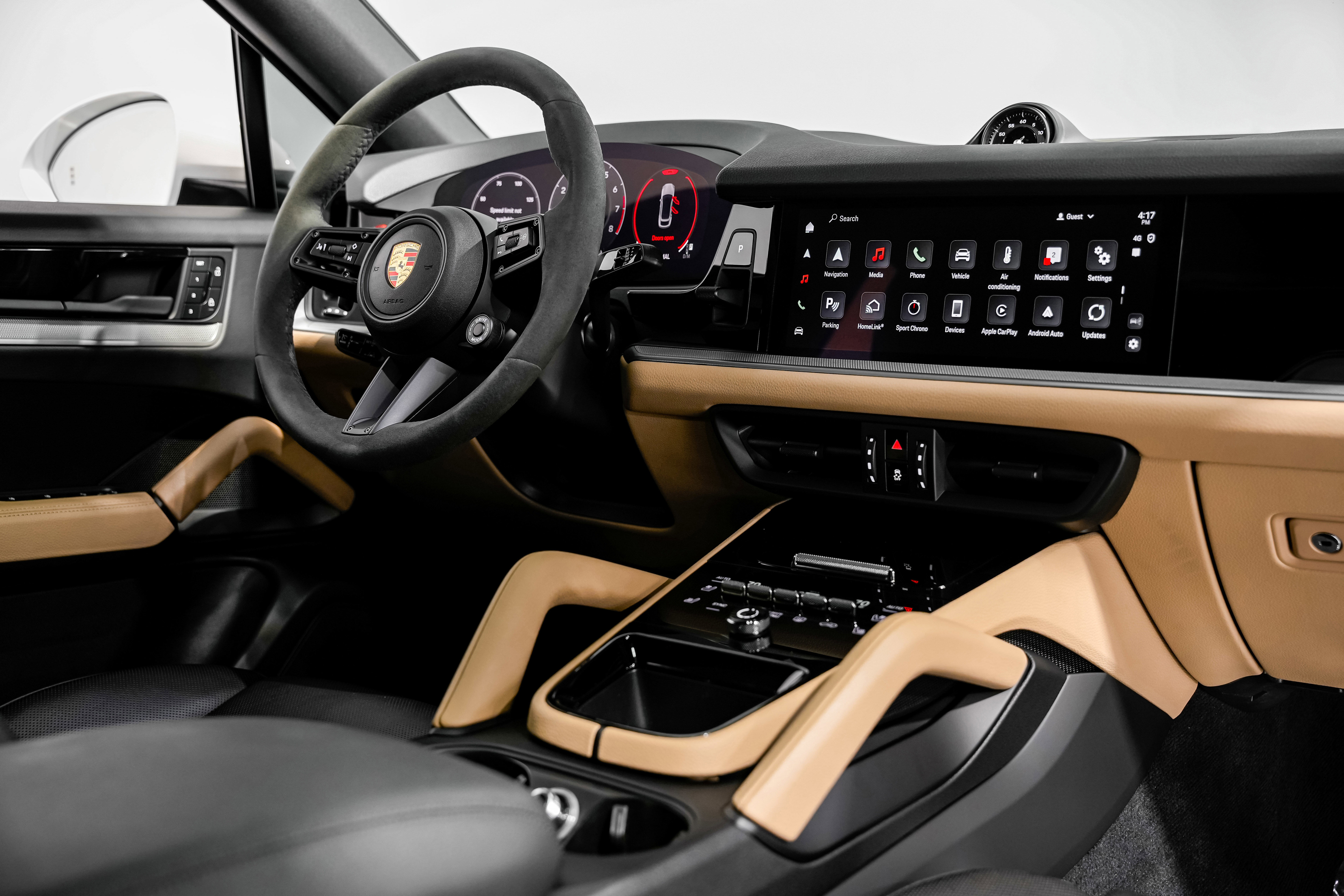 Used 2024 Porsche Cayenne Coupe w/ Premium Package Plus image 28