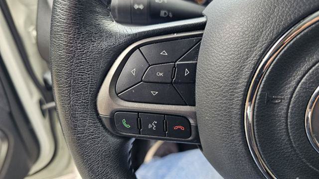 Used 2020 Jeep Renegade Altitude AWD/4WD image 15