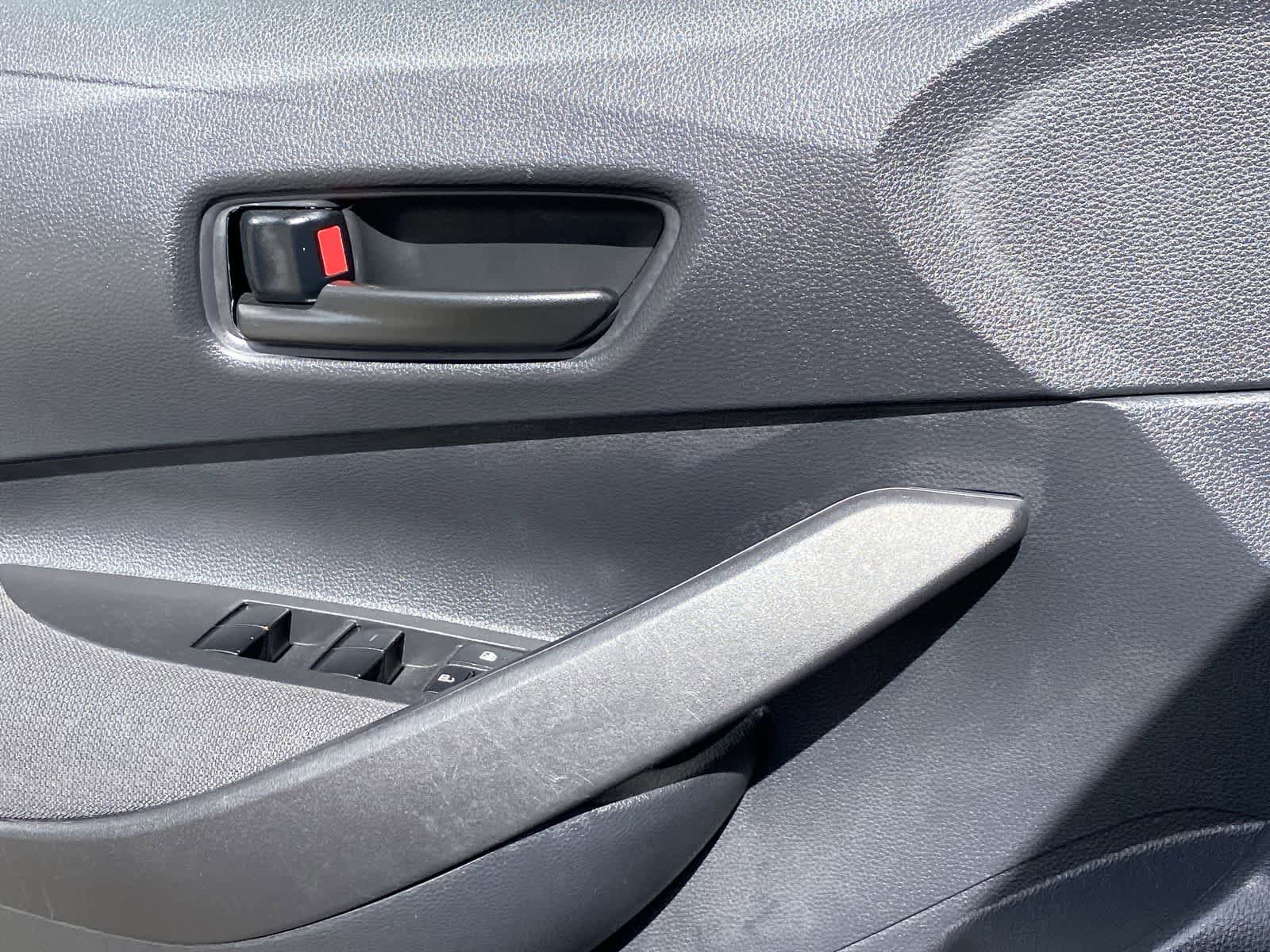Used 2025 Toyota Corolla LE image 19
