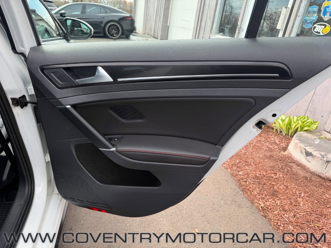 Used 2017 Volkswagen GTI SE FWD image 50