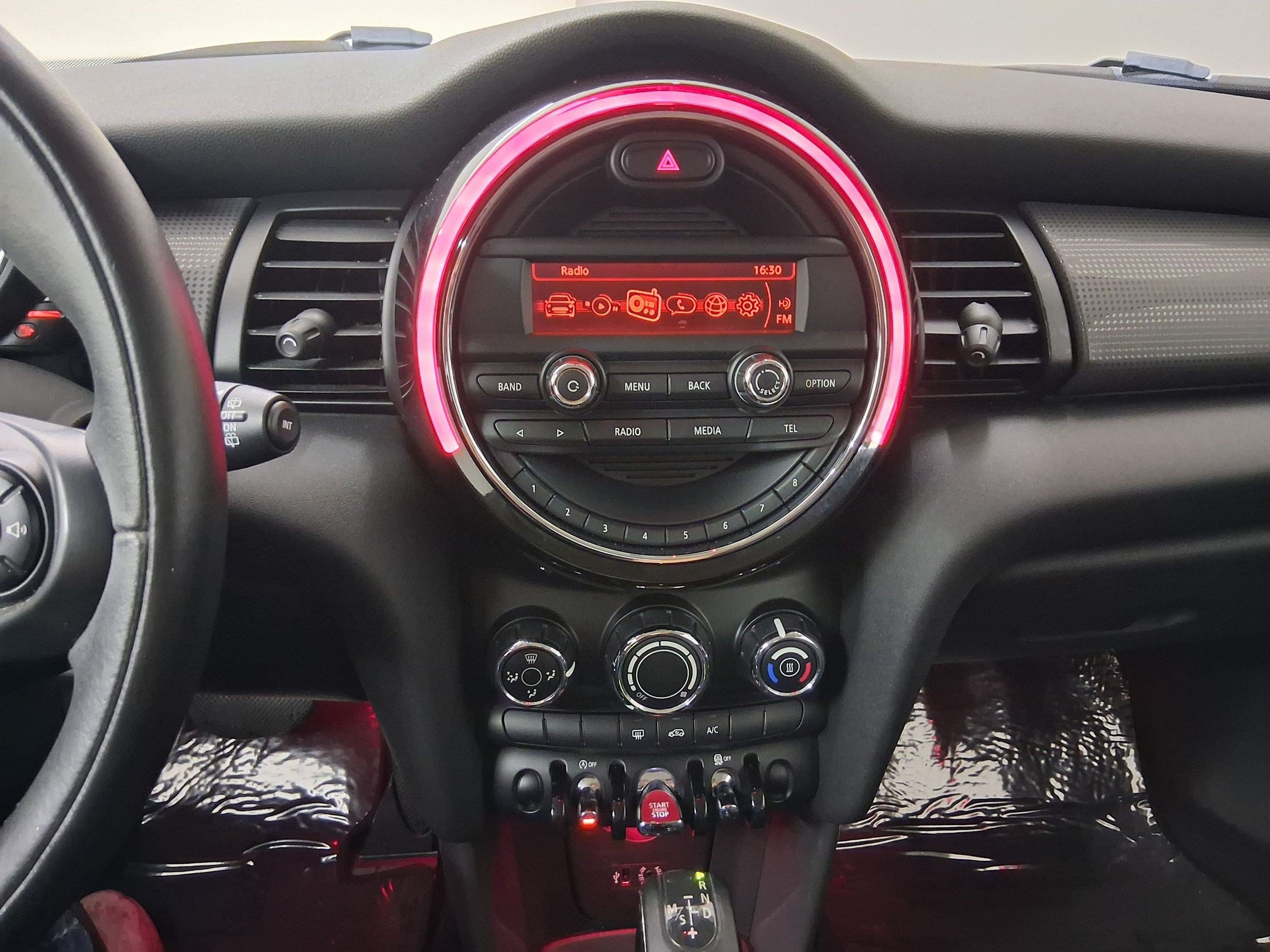 Used 2014 MINI Cooper 2-Door Hardtop FWD image 24