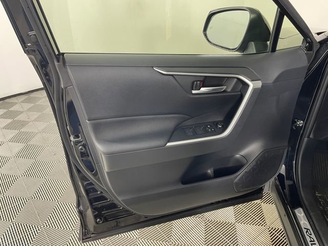 Used 2025 Toyota RAV4 XLE w/ Convenience Package image 12