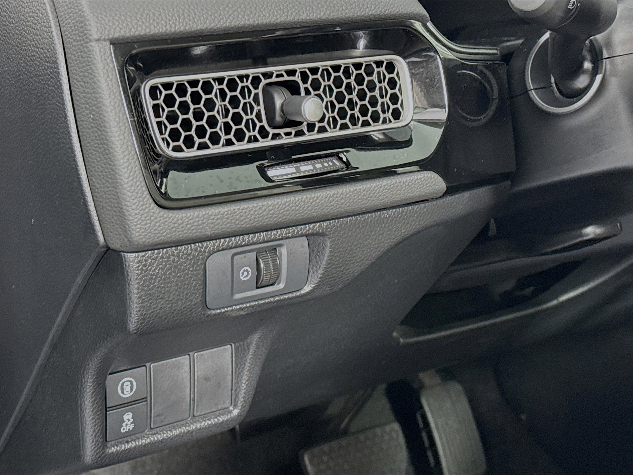 Certified 2024 Honda Civic EX-L image 10