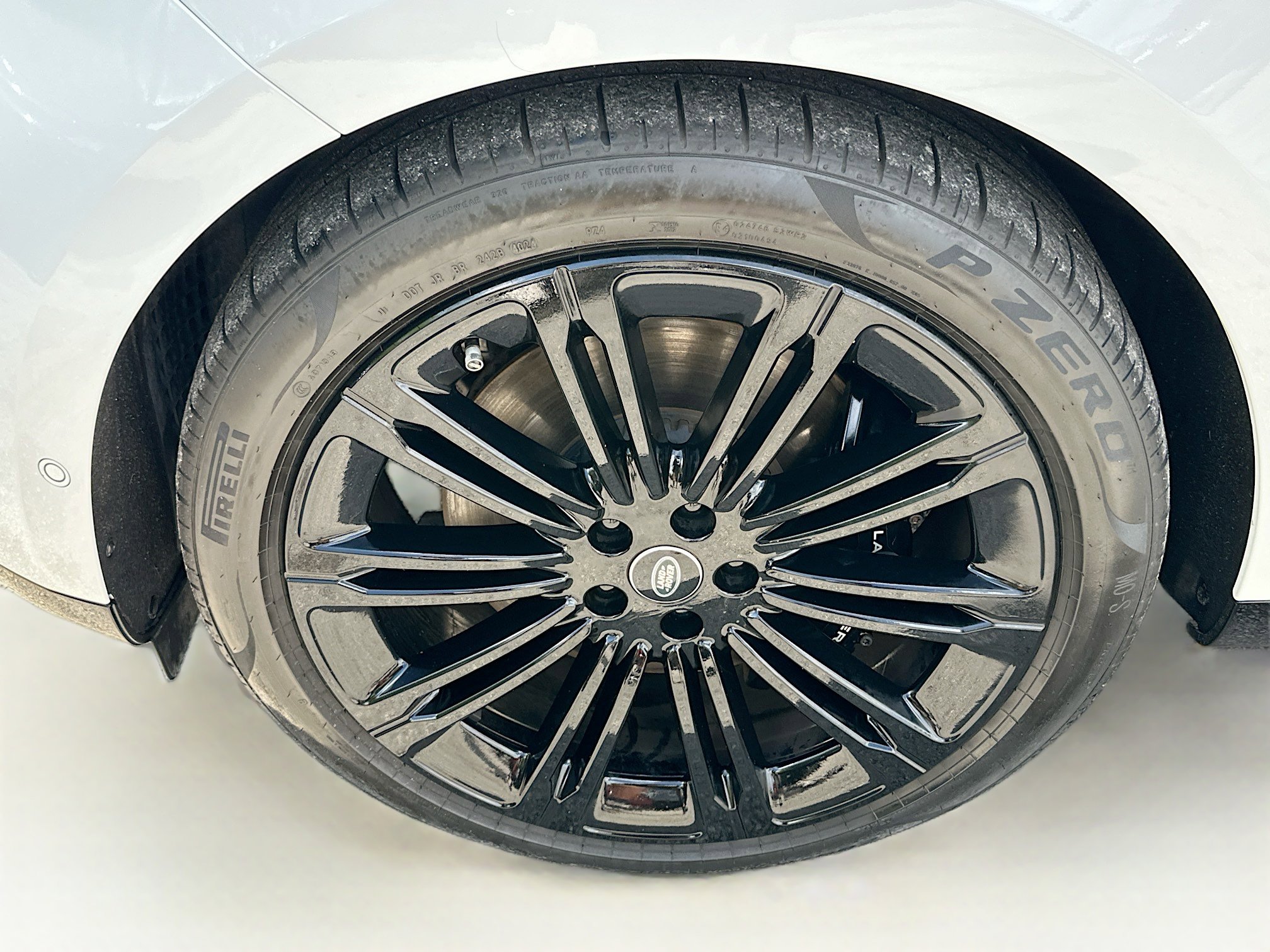 Used 2024 Land Rover Range Rover SE AWD/4WD image 34