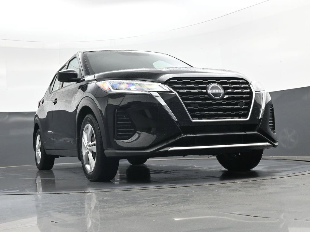 Used 2023 Nissan Kicks S FWD image 45