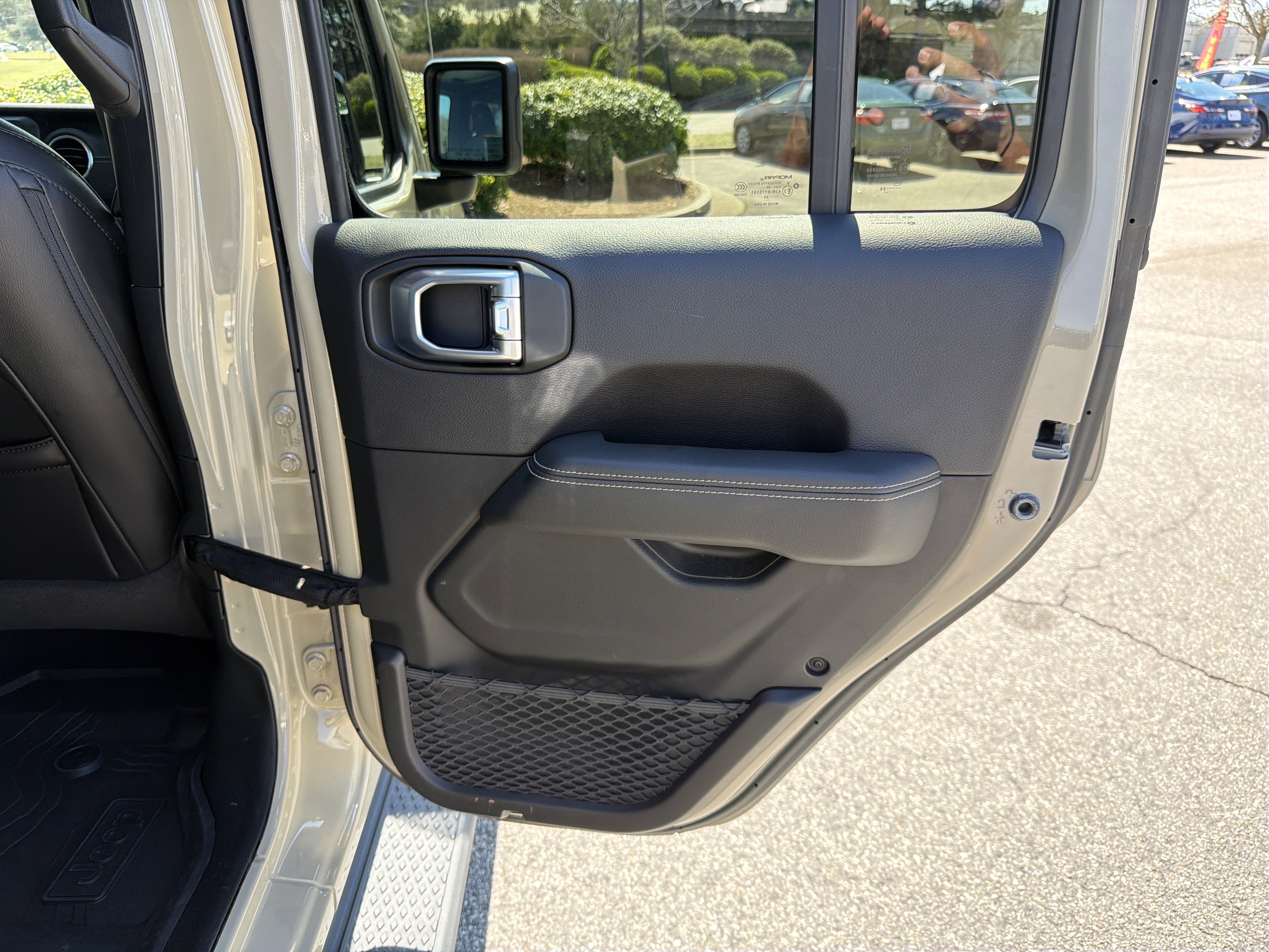 Used 2020 Jeep Gladiator Overland w/ Popular Equipment Package image 27