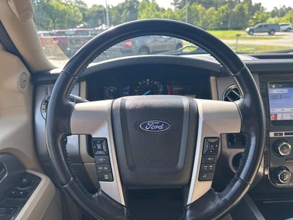 Used 2017 Ford Expedition EL Limited w/ Equipment Group 301A AWD/4WD image 22