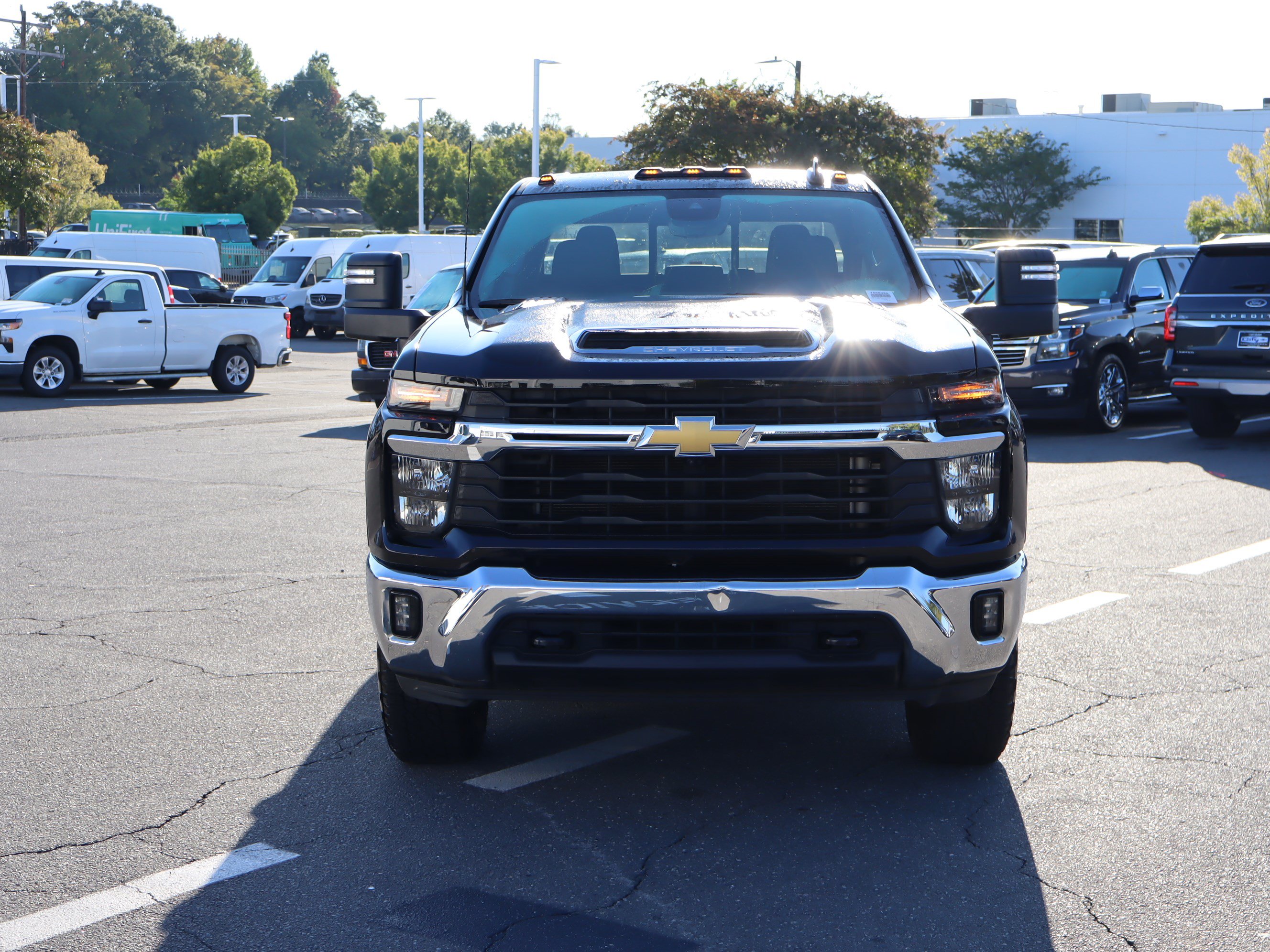 Used 2024 Chevrolet Silverado 2500 LT w/ All Star Edition AWD/4WD image 5