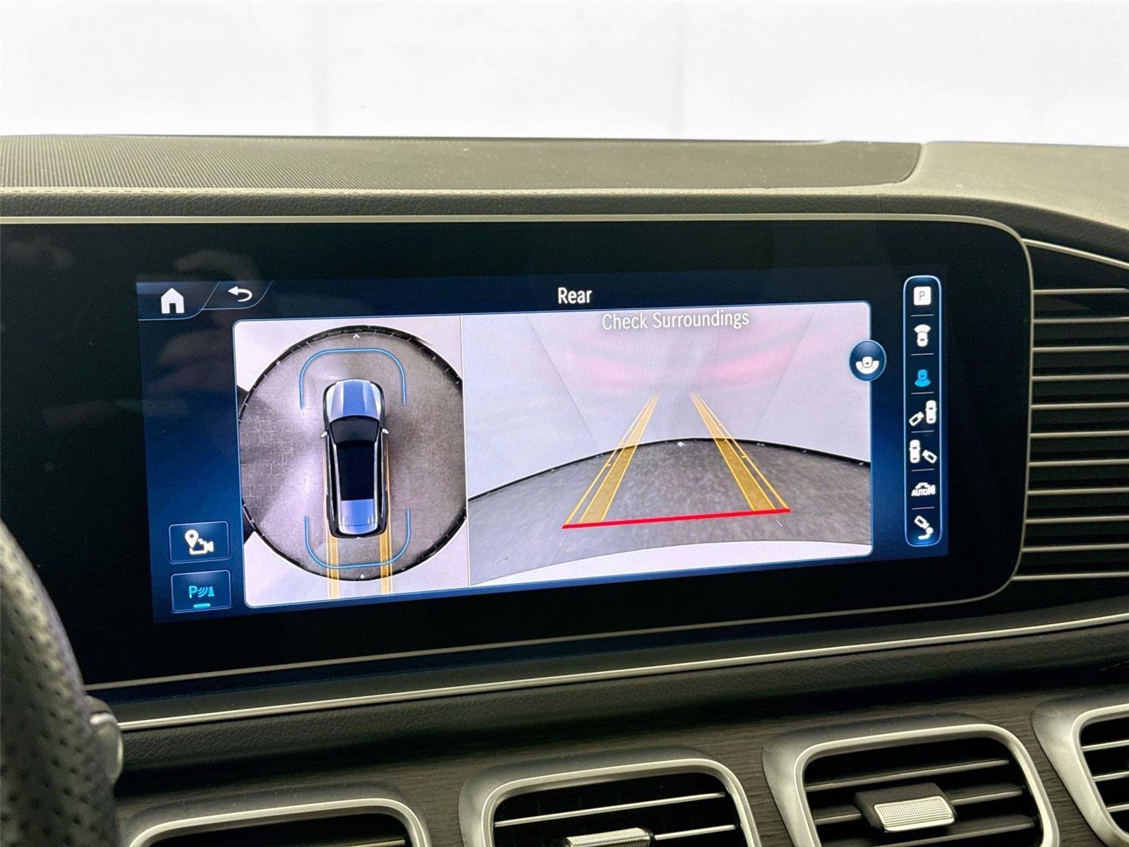 Used 2024 Mercedes-Benz GLS 450 4MATIC w/ AMG Line Exterior image 26